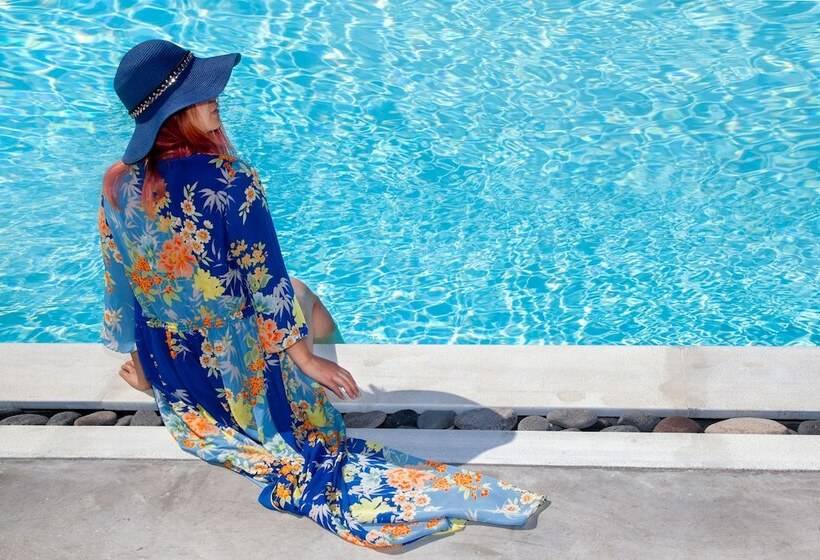 پانسیون Amity Suites  Adults Only