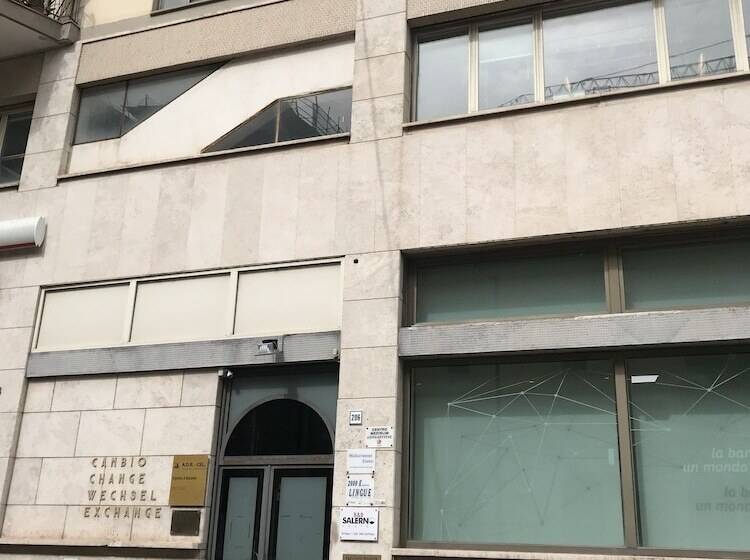 B&b Salerno Center
