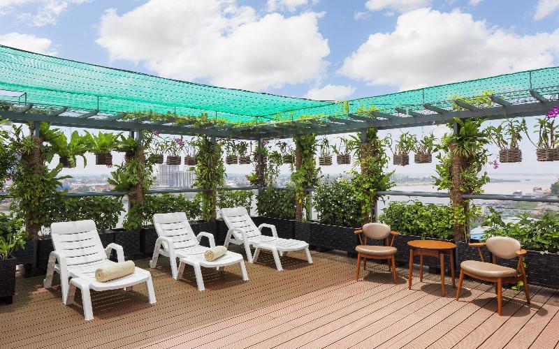 Lcs Hotel & Apartment