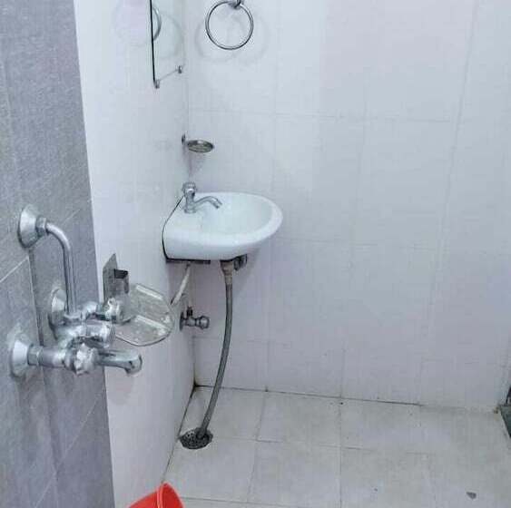 هتل Utsav Residency