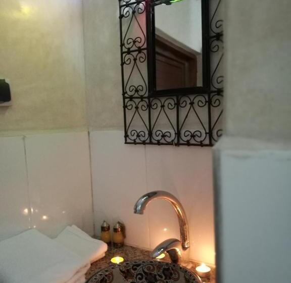 پانسیون Restaurant Dar Al Madina