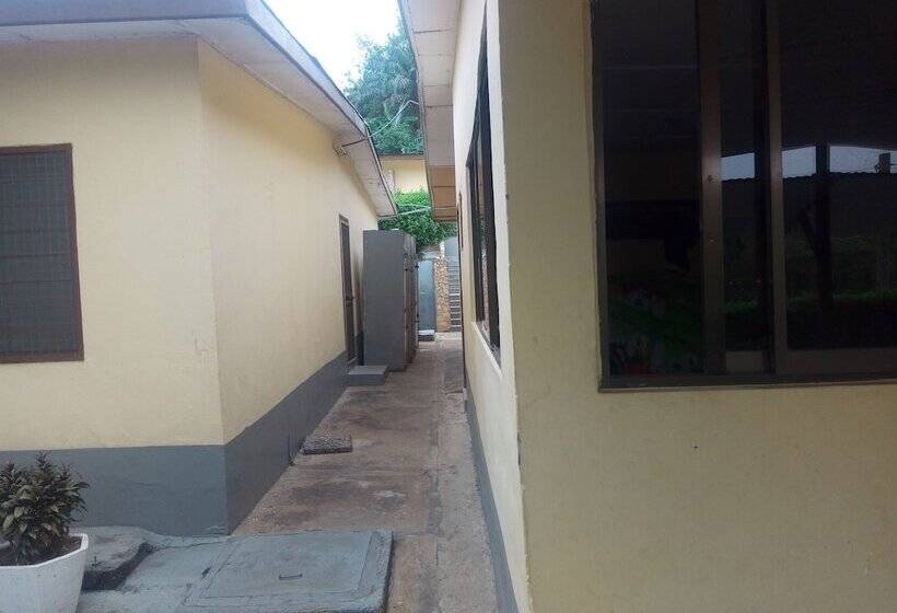 بنسيون Zito Guest Inn