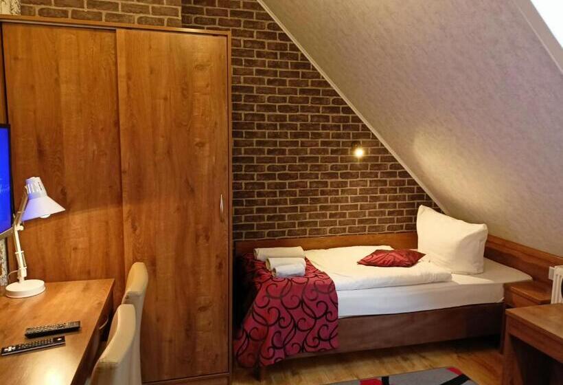 Pensjonat Zielone Wzgórze W Bolesławowie