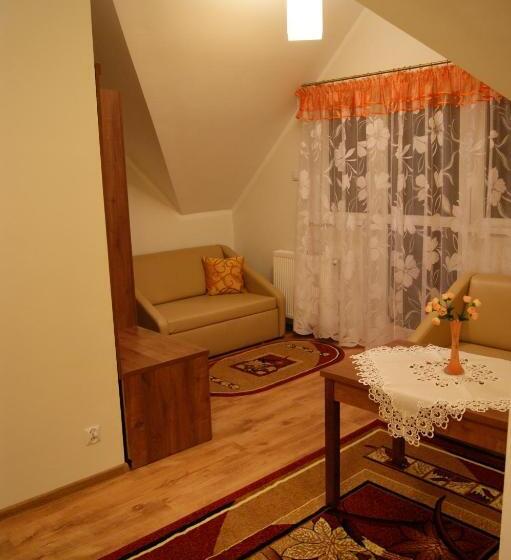 Pensjonat Zielone Wzgórze W Bolesławowie