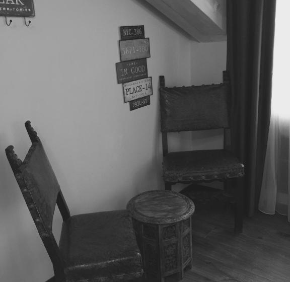 تختخواب و صبحانه Casa Rosa