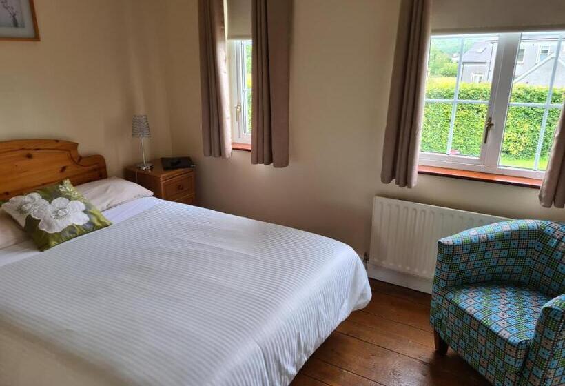 مبيت وإفطار Dergfield House