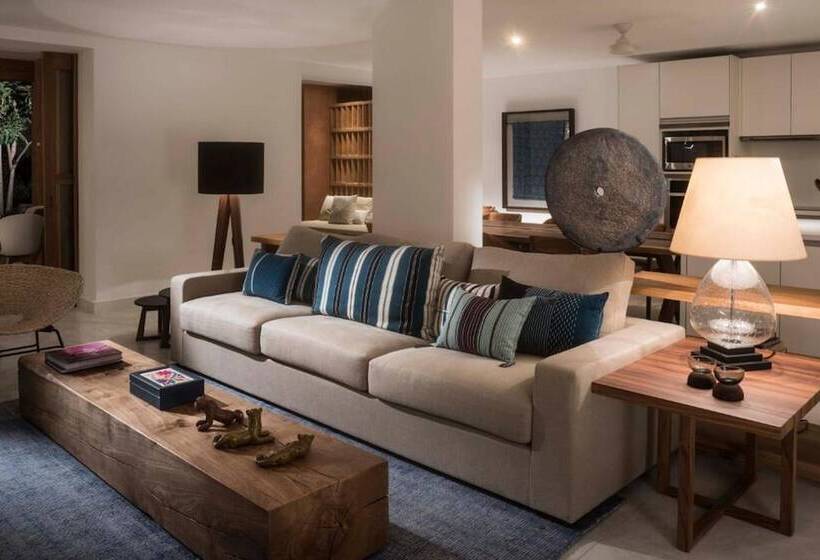 El Careyes Club & Residences