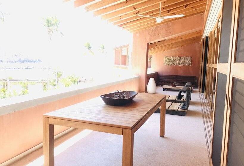 El Careyes Club & Residences