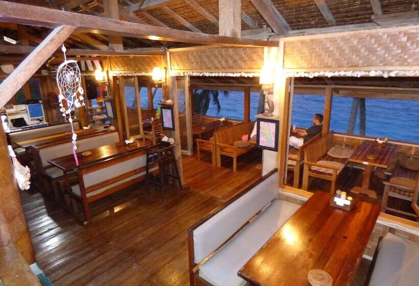 هتل Freddies Santai Sumurtiga