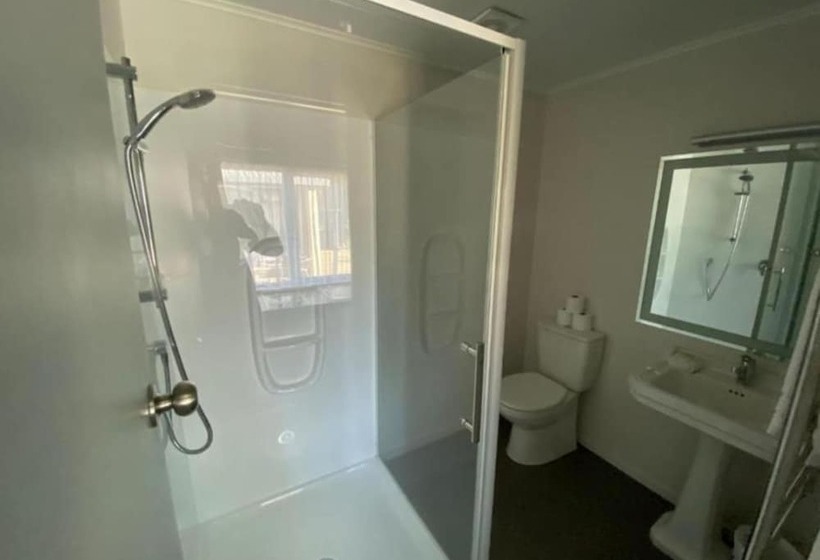 هتل Grove Park Motor Lodge