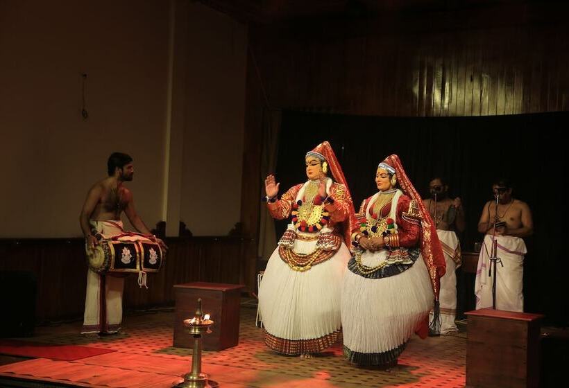 فندق Neelambari Ecotourism