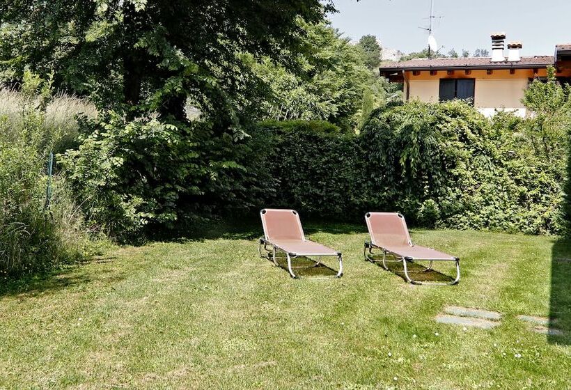 田舎風ホテル Agriturismo Terra E Lago D'iseo Franciacorta