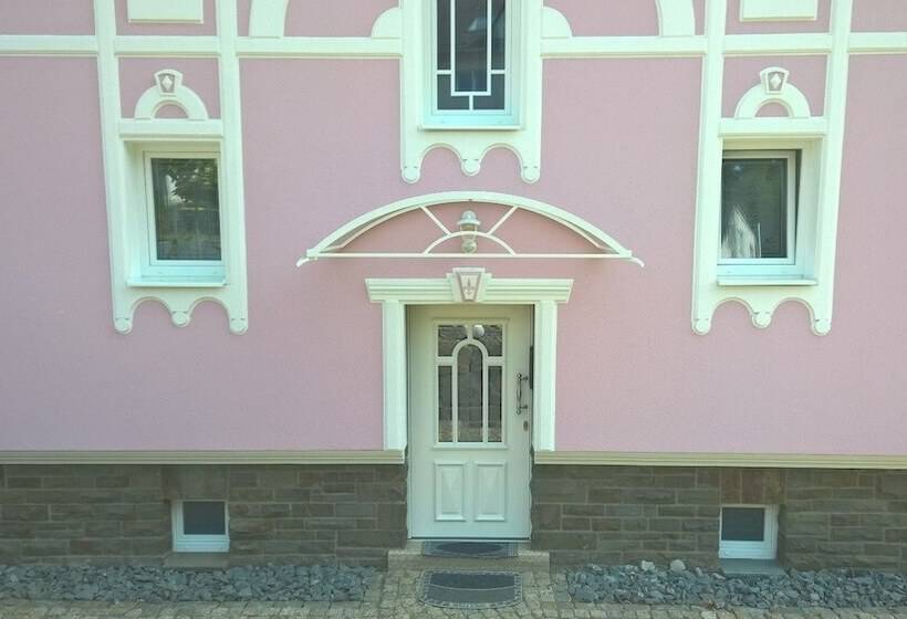 Villa Ruth