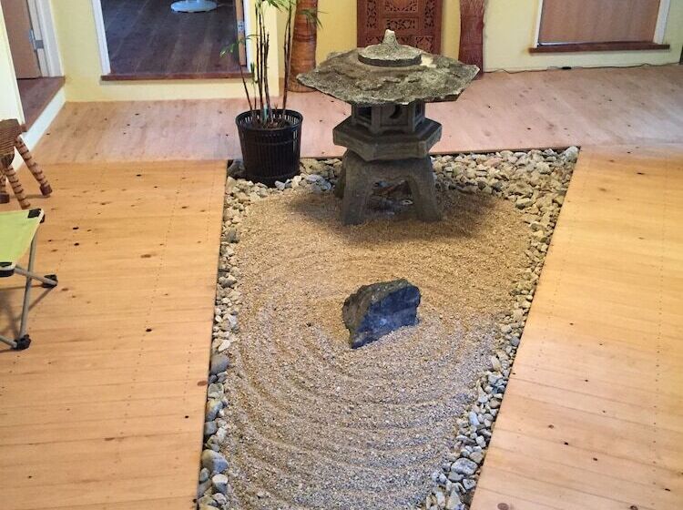 فندق صغير Guest House & Cafe Ohana