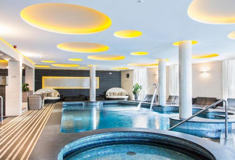 Aura Hotel Adults Only