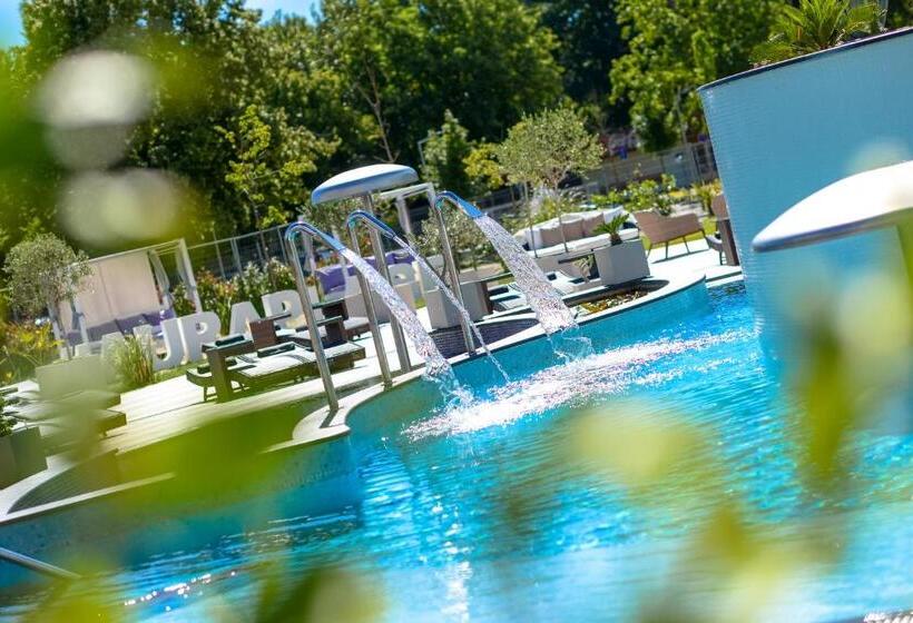 Aura Hotel Adults Only