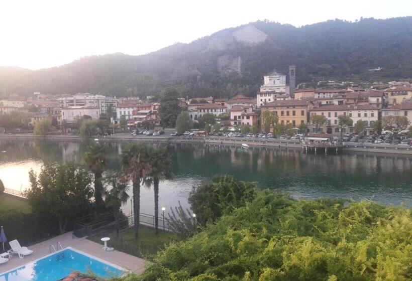 ホテル Stazione Sul Lago Di Iseo