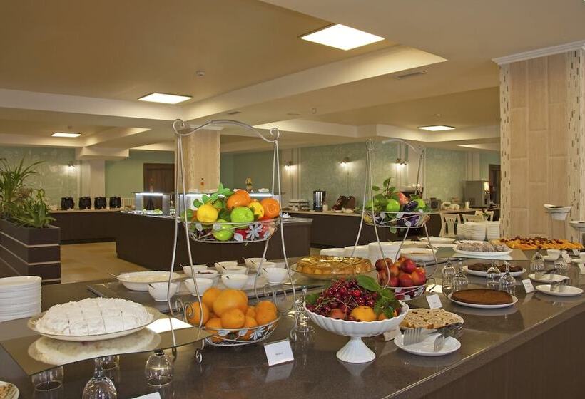 酒店 Sunmarinn Resort