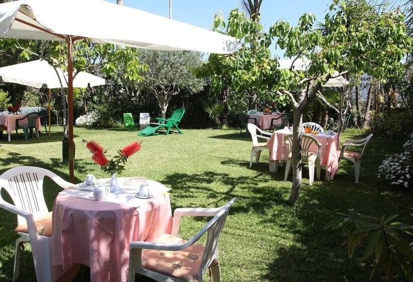 تختخواب و صبحانه Villa Delle Vacanze