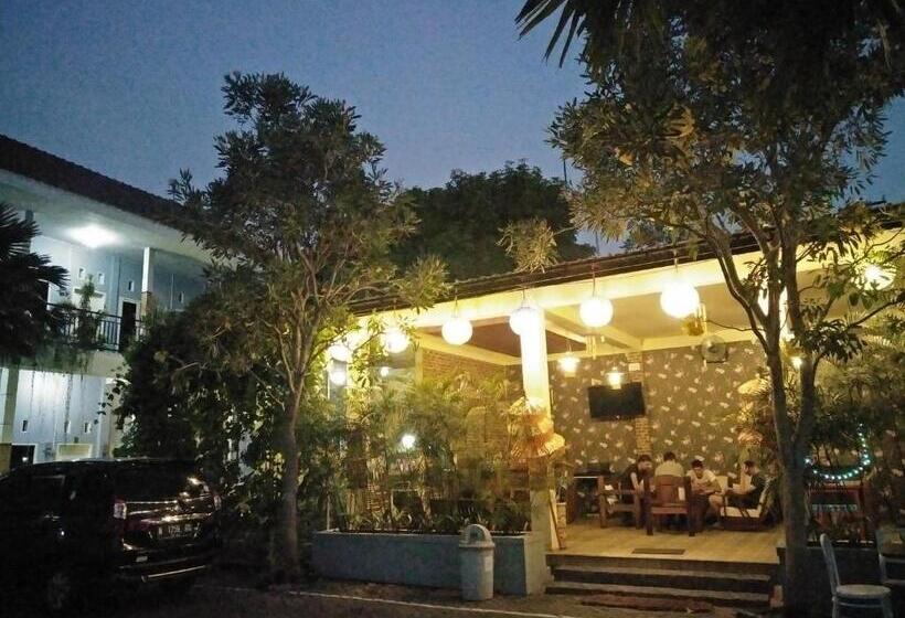 בית מלון כפרי Clover Homestay