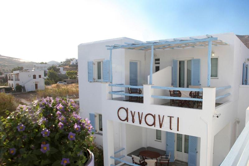 Pensiune Agnadi Syros Beachfront Studios & Rooms