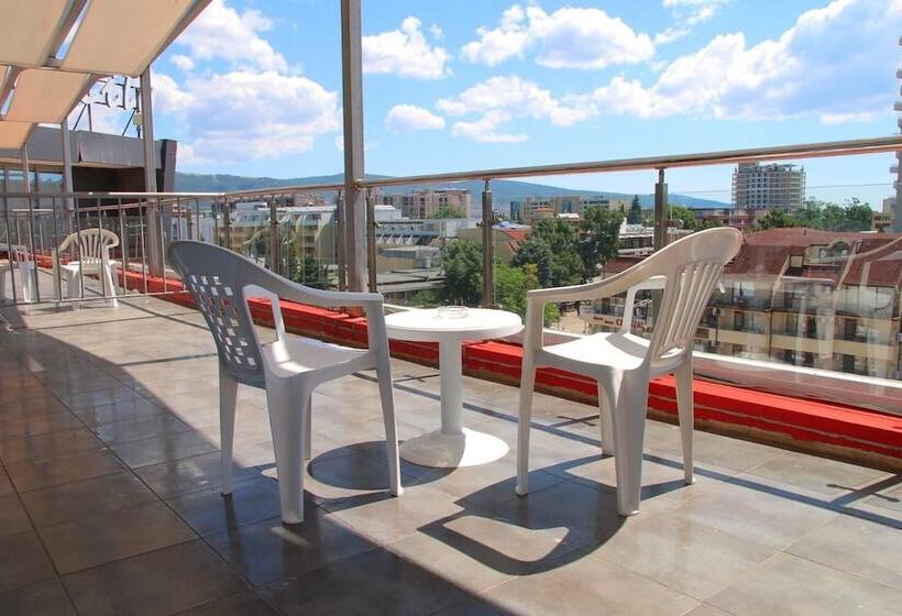 هتل Hostel Coral City