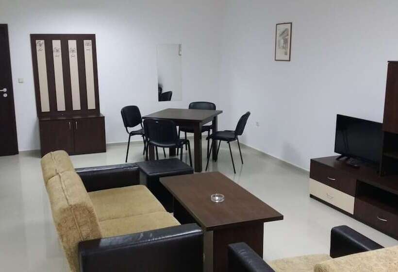 هتل Hostel Coral City