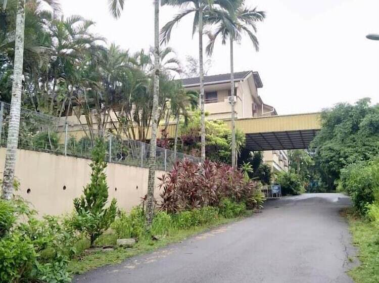 فندق Mersing Merlin Inn