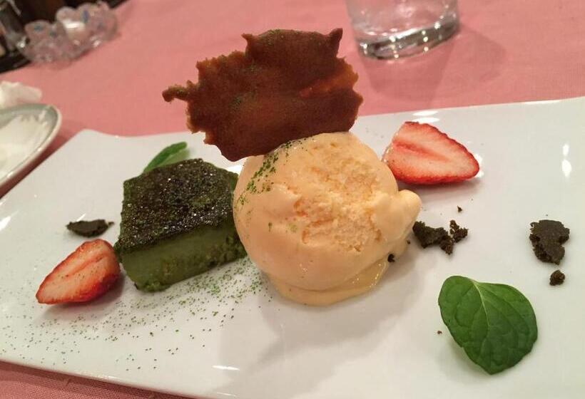 Petit Hotel Enchante