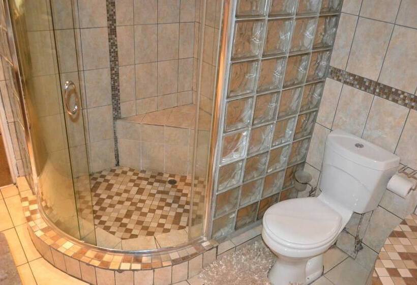 פנסיון Ikhanda Guesthouse