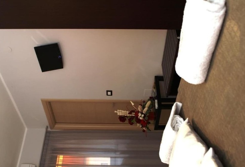 B&b Tra Monti E Mare