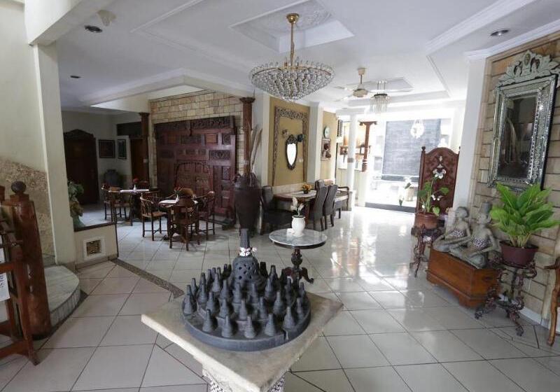 هتل Mataram Malioboro