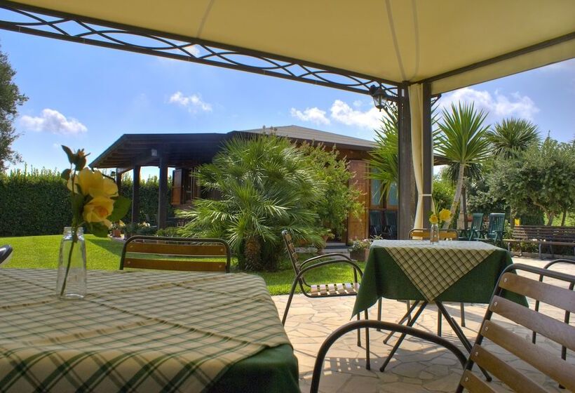 هتل روستایی Agriturismo Li Damiani