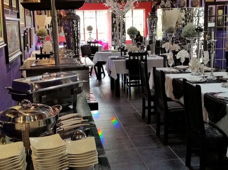 بنسيون Izimbali Lodge And Restaurant