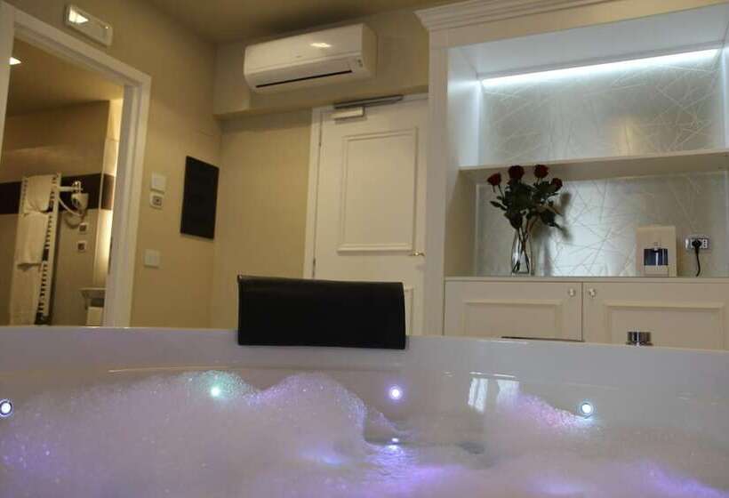 膳宿费 Suites & Apartments Liola