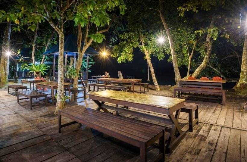 پانسیون Waigeo Villa