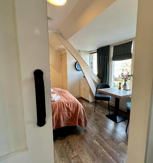 مبيت وإفطار De Stadshoeve