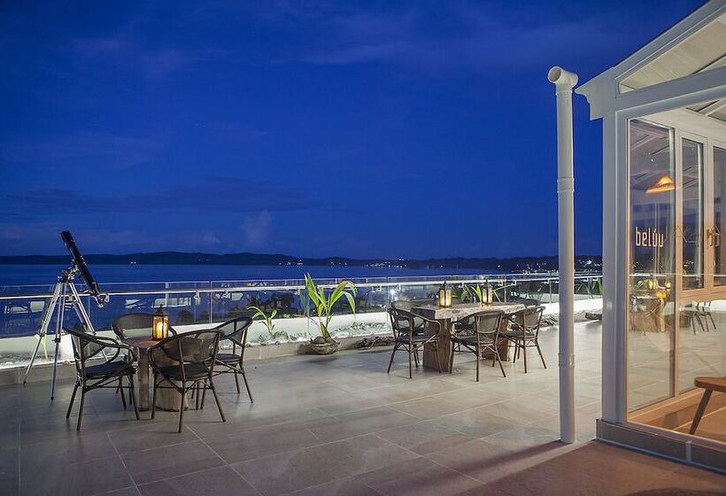 هتل Beluu Sea View Resort