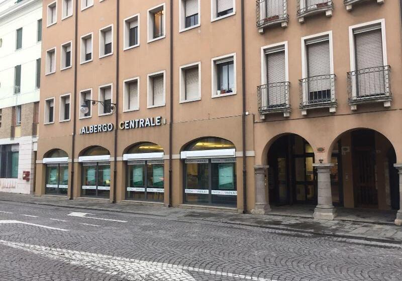 فندق Centrale