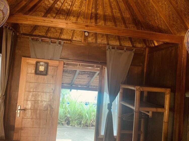 هتل Damai Bungalows