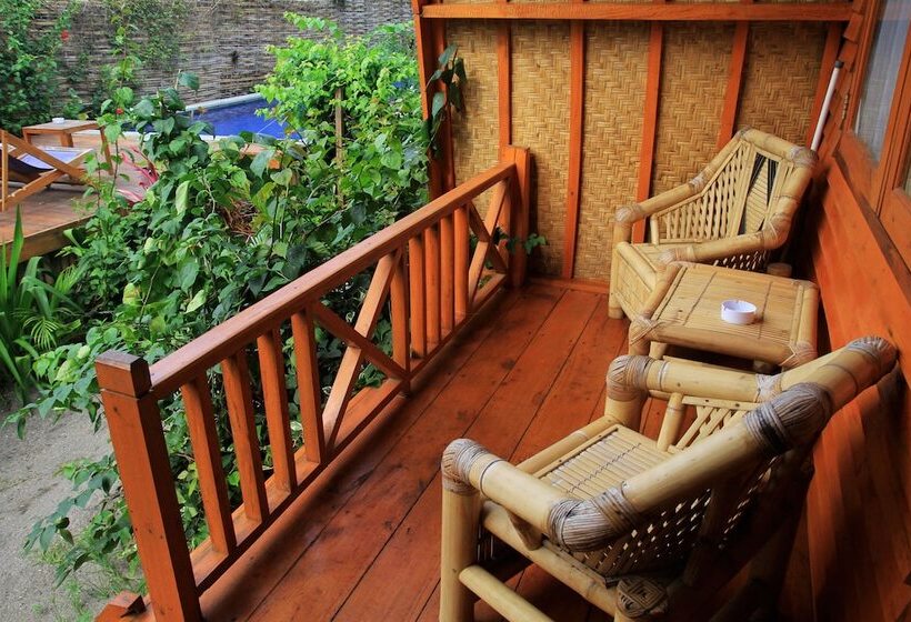 هتل Damai Bungalows