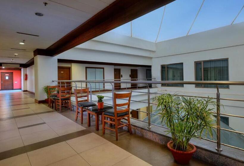 فندق Elevate By Treehouse