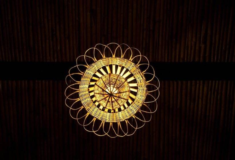 هتل La Baraka Auberge