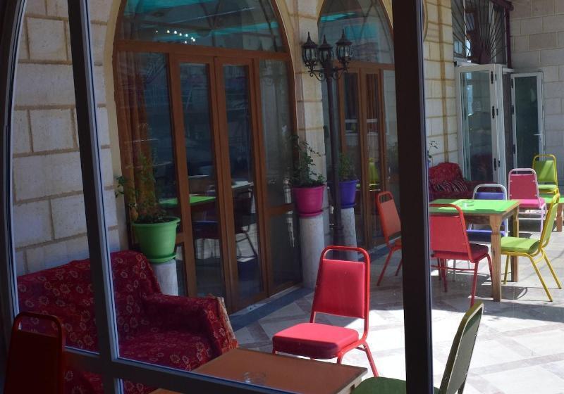 پانسیون Damask Rose, Lebanese Guest House