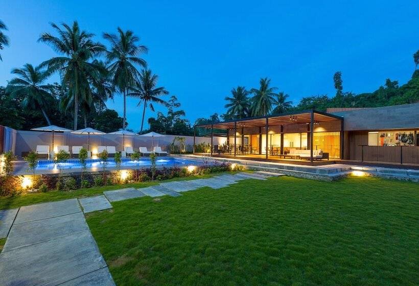 هتل Meridian Adventure Marina Club & Resort