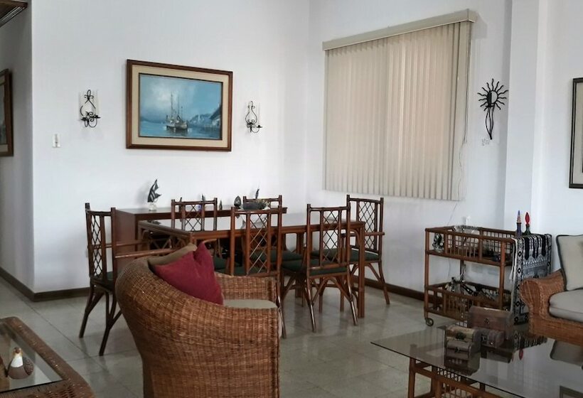 پانسیون Cesar's House Salinas