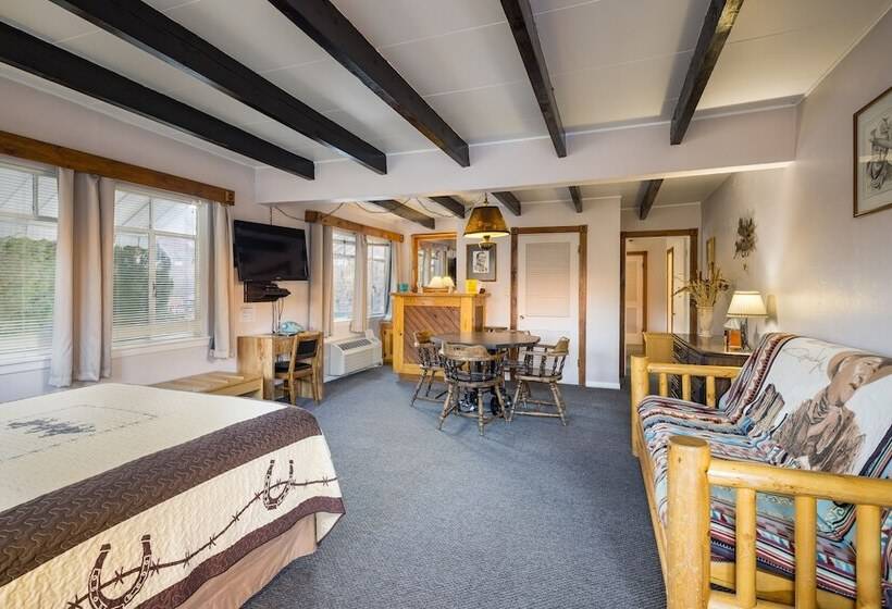 Apache Motel