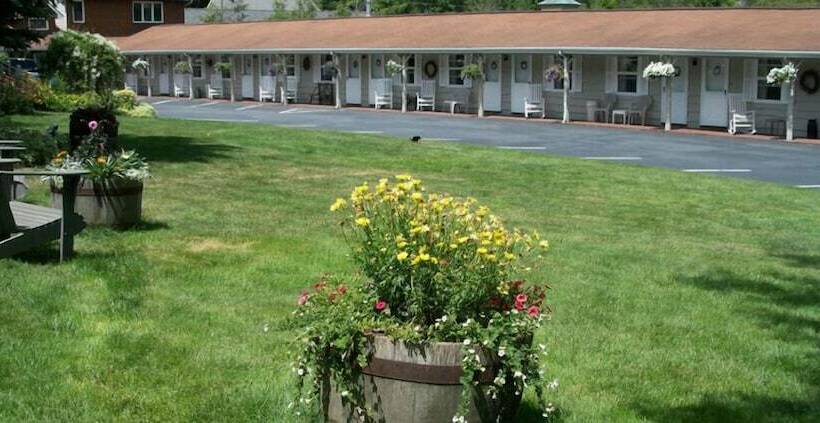 فندق Alpine Village Inn