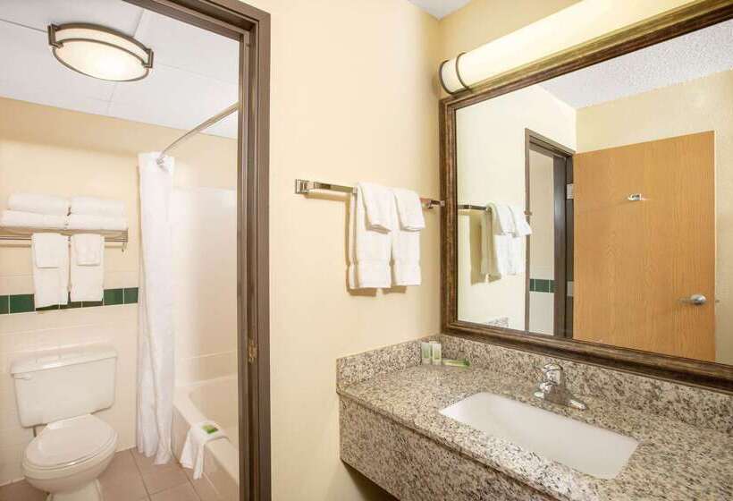 هتل Americinn By Wyndham Kearney