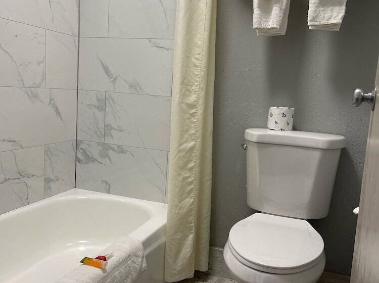 فندق Americinn By Wyndham Ladysmith